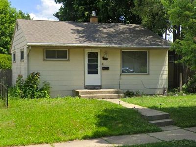 5668 N 70th STREET