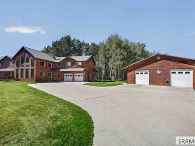 6258 Bartlett Point Rd
