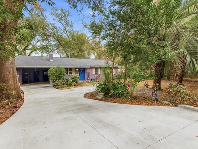 1950 Longview Dr
