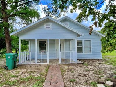 109 Tascott St