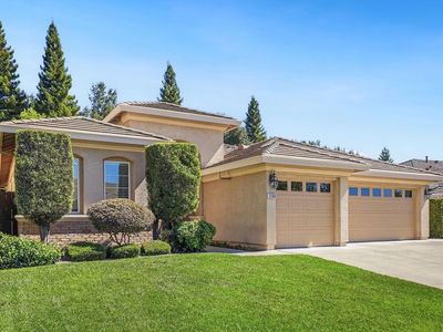 2200 Petruchio Way