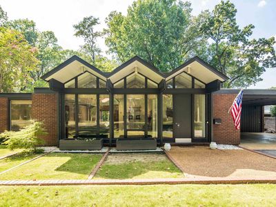 431 E Erwin Dr