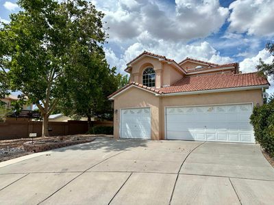 4721 Mesa Encantada Ct NW