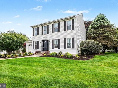 1562 Bentley Cir