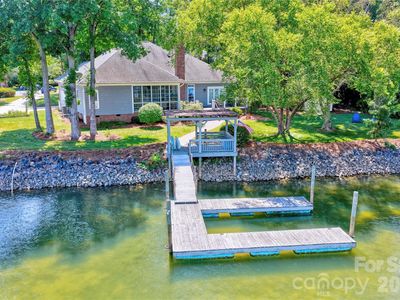 165 Prestwood Ln