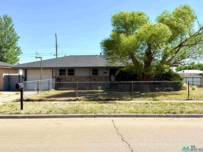 501 Circle Dr