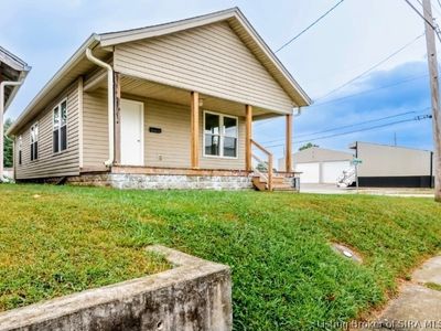 71 E 18th Street