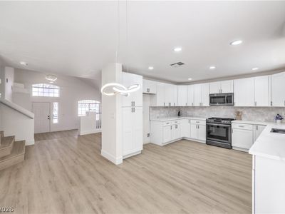 9115 Sangria Ln
