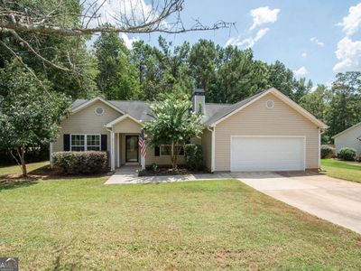 Property at 10 Walton Woods Ct, Newnan, GA