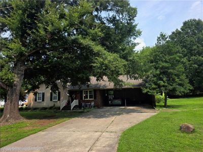 352 Walter Chambers St