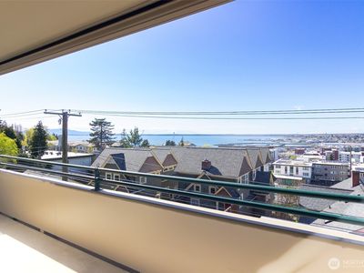 1007 High Street #203