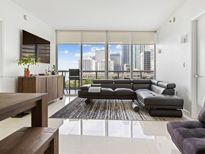 495 Brickell Ave APT 905