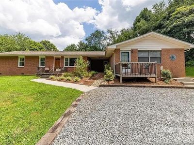 96 Rolling Hills Rd