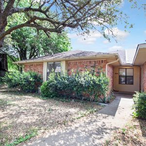 504 Sierra Dr