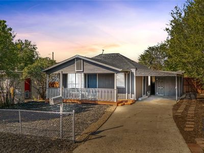 1075 S Raleigh Street