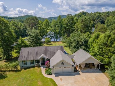 275 Coweeta Lake Cir