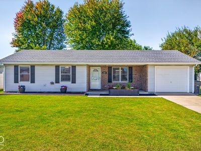 637 Woodside Ct