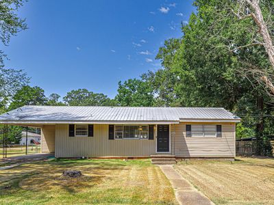 201 Donna Cir