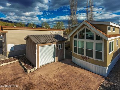 228 Oxbow Dr