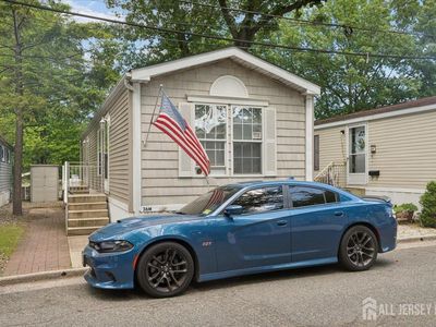 2505TRI-36M Woodbridge Ave