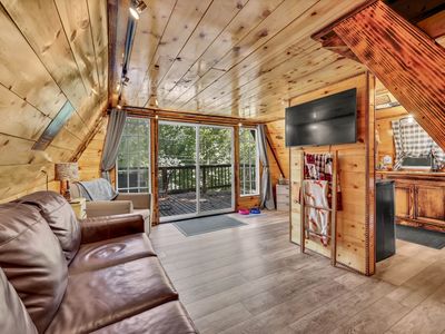 111 Lakeshore Dr