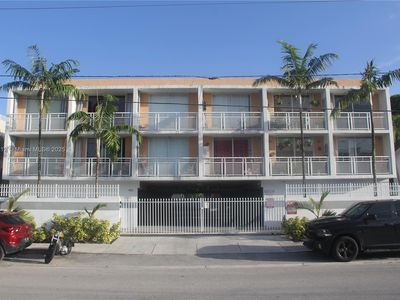 450 SW 3rd St APT 10