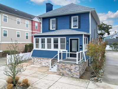 108 E 17th Ave