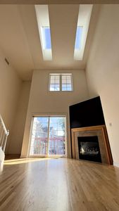 1112 E Lyon STREET #1112