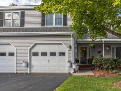 26 Caspian Way