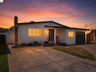 752 Castle Ct