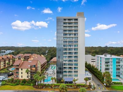 5511 N Ocean Blvd. #302