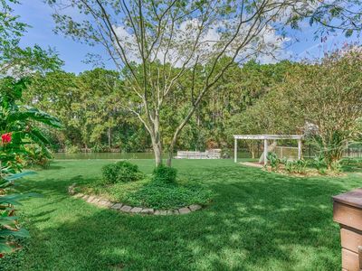 8710 Cross Country Dr