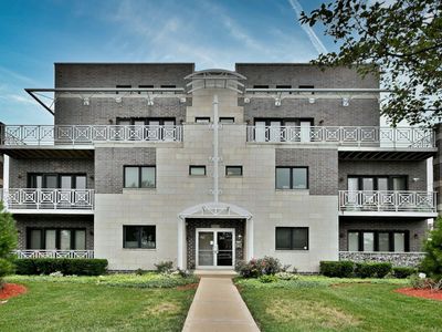 2521 N 76th Ave APT 2SW