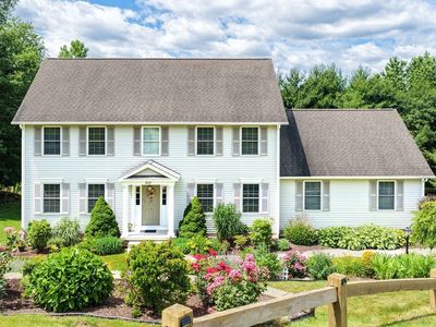 203 Canterbury Cir
