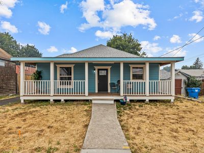 111 SE 12th St