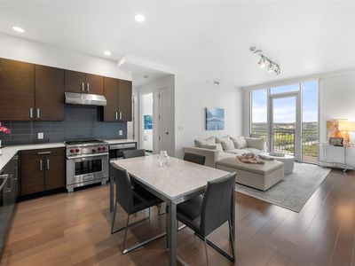 222 West Ave Unit 2910