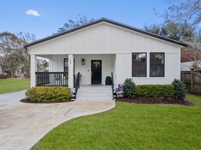 406 Russell Ave