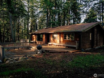 22044 Clear Lake Boulevard SE