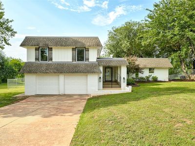 1716 W David Dr