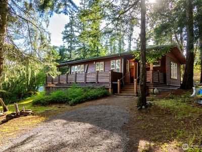 166 White Point Road