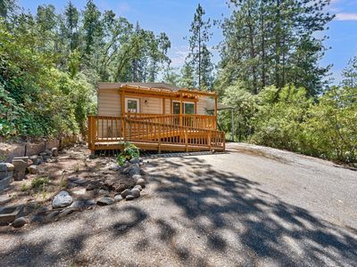 18566 Dunvegan