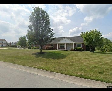 8255 Lakevalley Dr