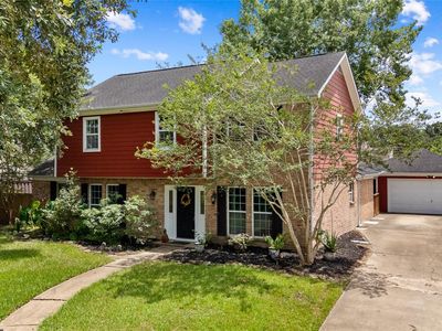 18003 Ravenfield Dr