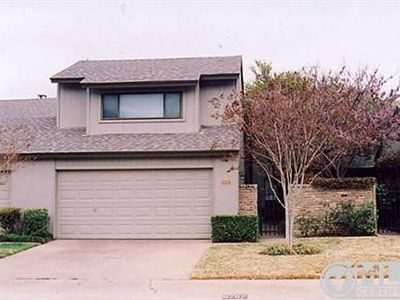 9707 Highland View Dr