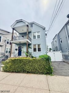238 Myrtle Ave