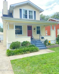 302 Iola Rd
