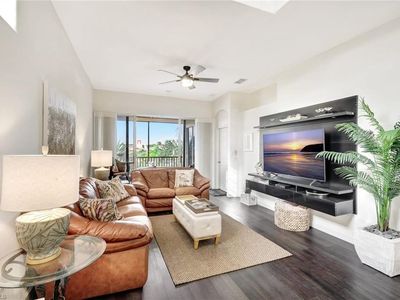 22300 Piazza Doria LN #301