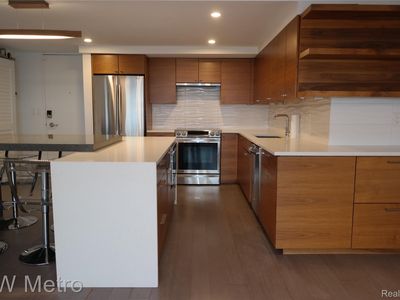 1300 E Lafayette St APT 2603