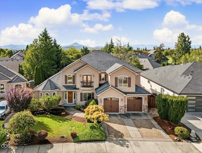 888 Arrowhead Trl