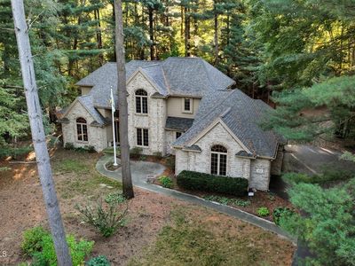5935 Lynwood Ct